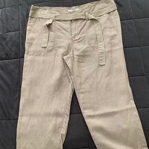 Linen pants with belt and cuffed bottoms